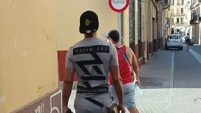Top Alpha Arabe Ensemence un Passif Italien à Cru dans la Rue - RawFuckClub