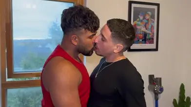Quand deux arabes chauds baisent en Écosse - Jafar et Duro