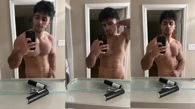 Je bombe mon corps de perse sec devant le miroir de la salle de bain