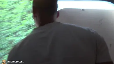 Une bouche bien baisée, le cul dévalisé, dans un van — 1ère partie