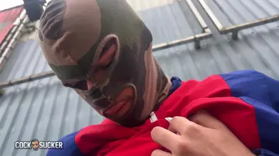 Hétéro Curieux — Première Pipe Gay