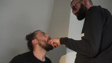 Routine matinale : Kad le Rebeu décharge, Petit Seb rayonne !