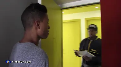 Gros paquet pour ton cul dilaté